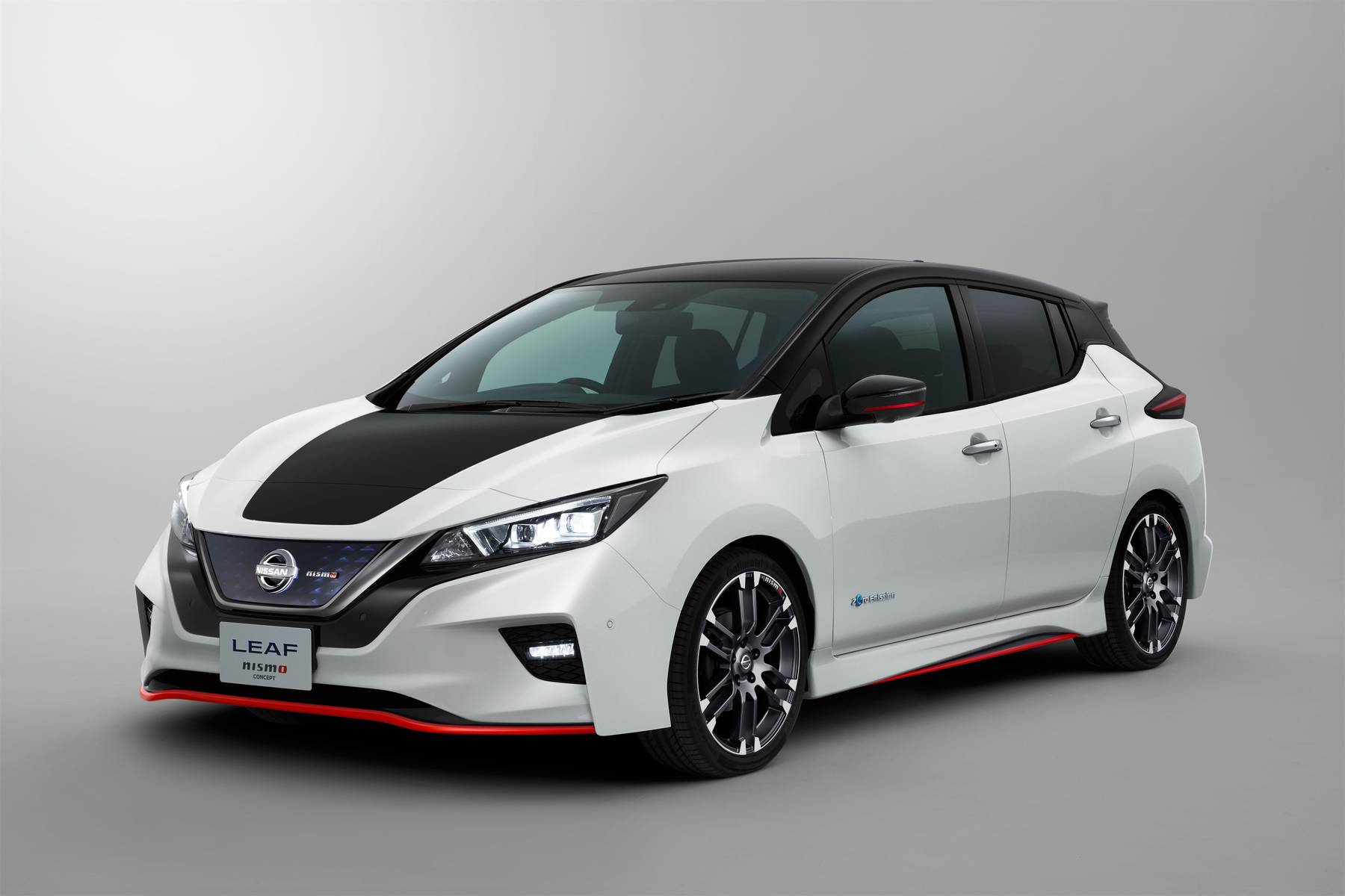 Nissan: il concept LEAF NISMO 