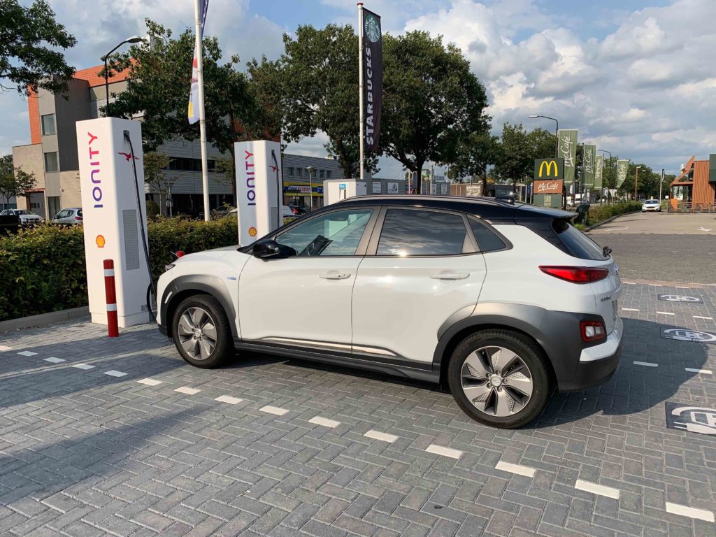 Il listino aggiornato della Hyundai Kona elettrica MY2020.